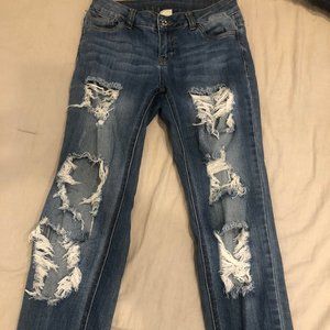 Ultra Distressed, low rise jean